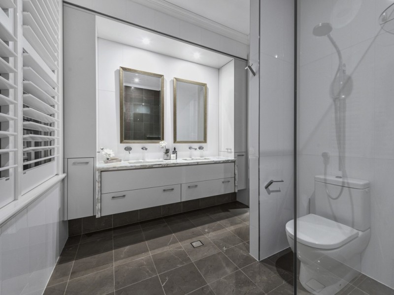 579 Lower Bowen Tce, New Farm QLD 4005