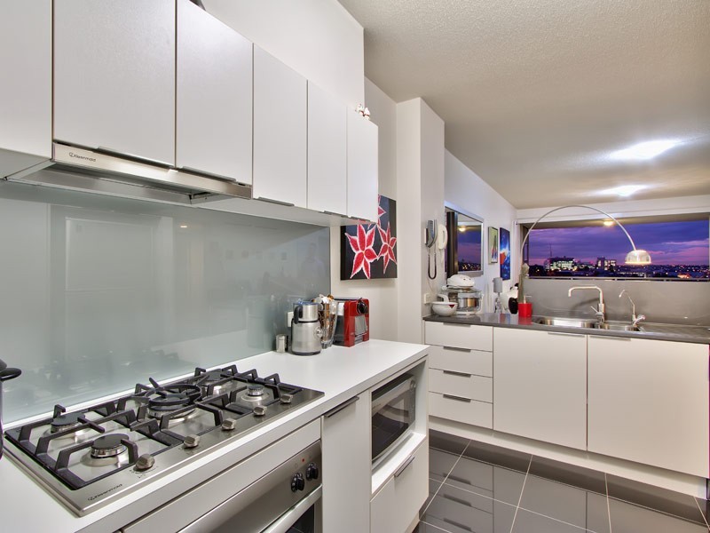 170 Leichhardt Street, Spring Hill QLD 4000