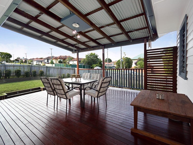 52 Araluen Street, Kedron QLD 4031