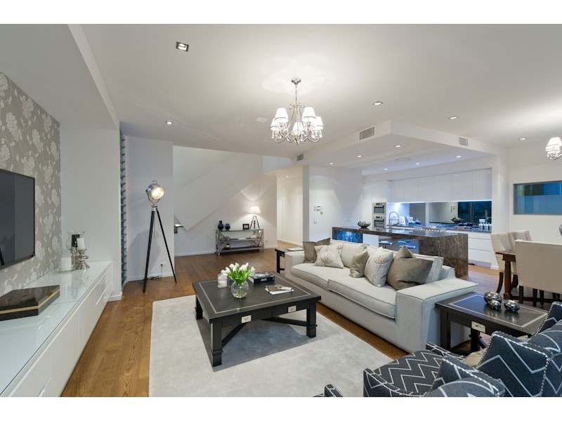 126 Ryan Street, West End QLD 4101