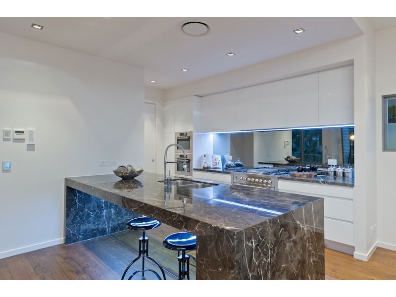 126 Ryan Street, West End QLD 4101