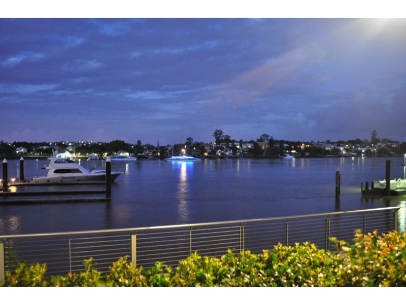 11/1 Macquarie Street, Teneriffe QLD 4005