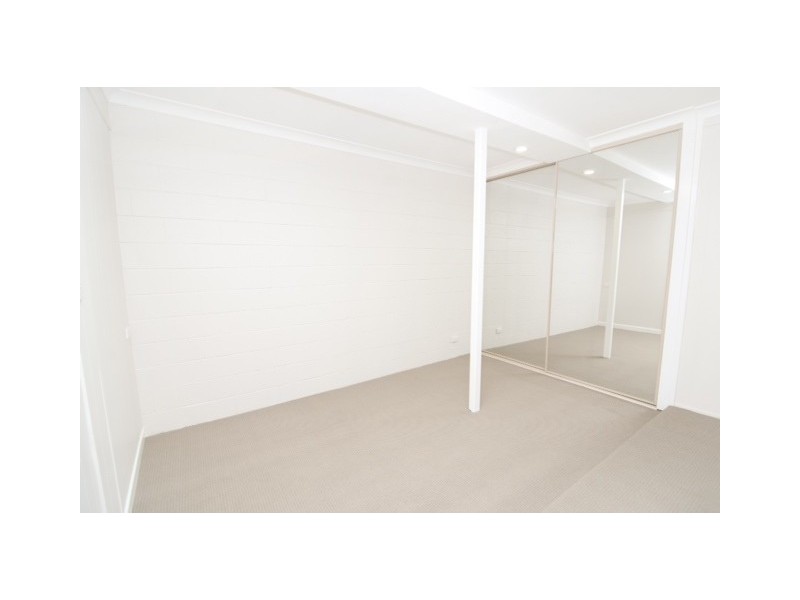 2/62 Railway Parade, Norman Park QLD 4170