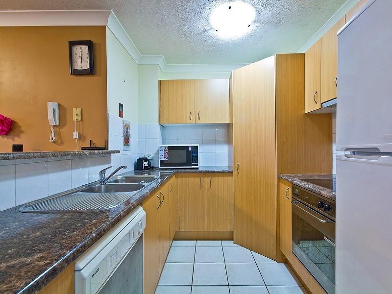 Unit 15, Cnr Merthyr Road and Gray Street, New Farm QLD 4005
