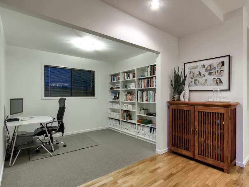 18 Shaftesbury Street, Tarragindi QLD 4121