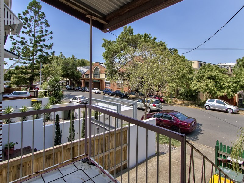 64 Welsby Street, New Farm QLD 4005