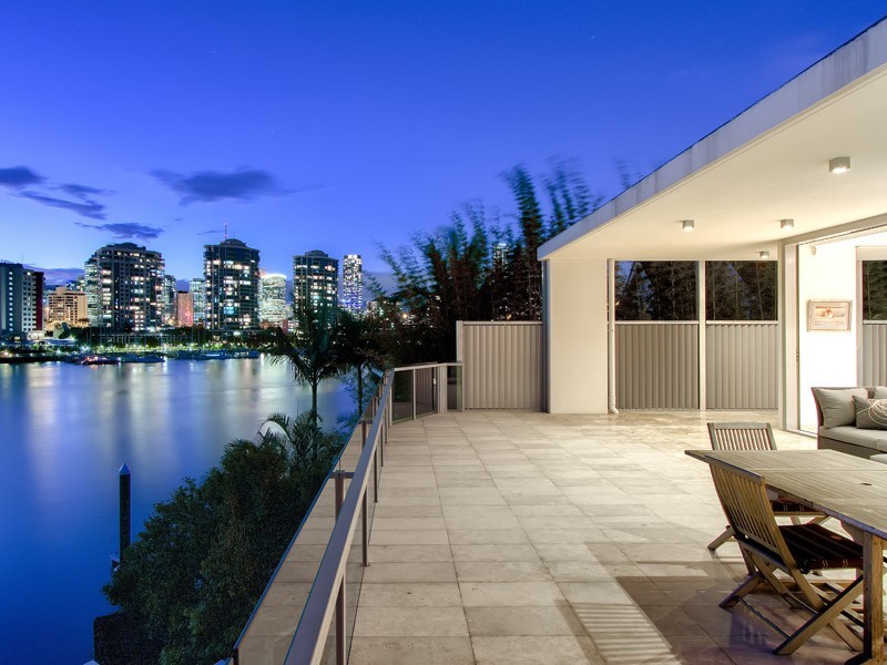 2/5 Griffith Street, New Farm QLD 4005