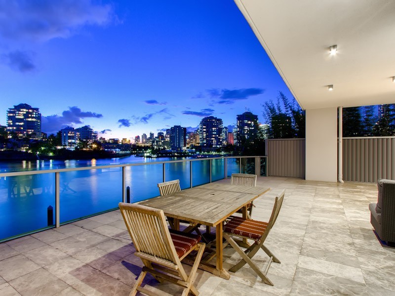 2/5 Griffith Street, New Farm QLD 4005