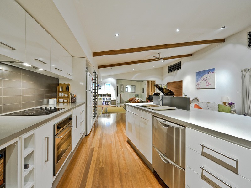 76 Mountain Street, Mount Gravatt QLD 4122