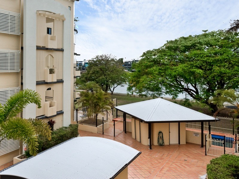 24/118 Oxlade Drive, New Farm QLD 4005