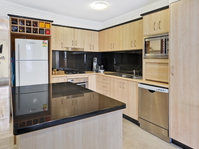 15/33 Helen Street, Newstead QLD 4006