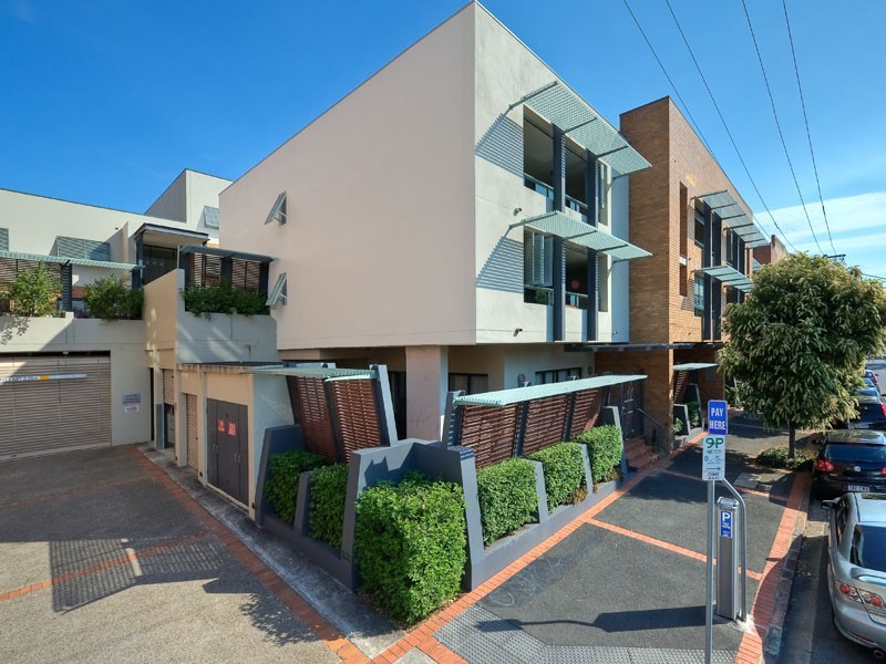 15/33 Helen Street, Newstead QLD 4006