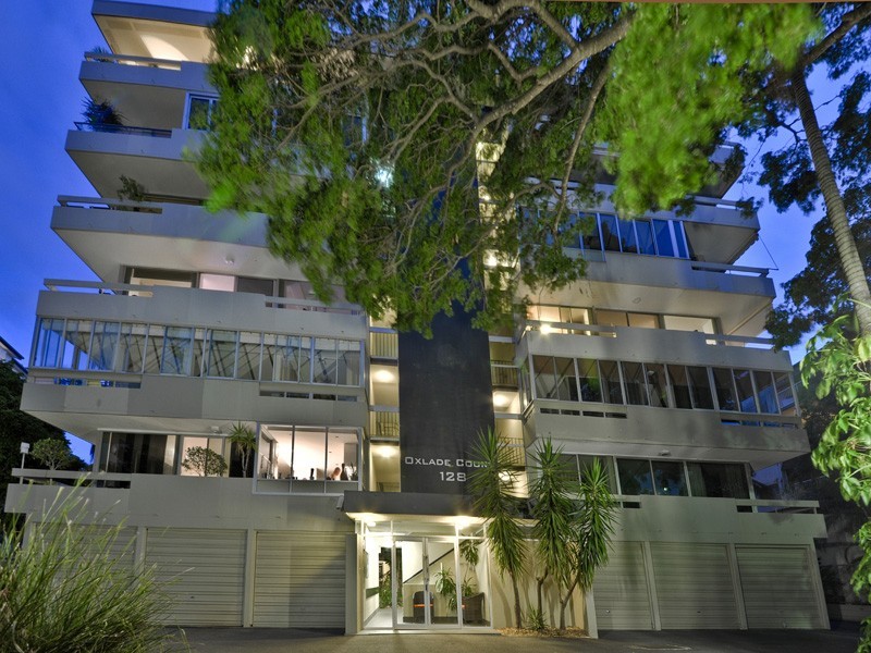 24/128 Oxlade Drive, New Farm QLD 4005