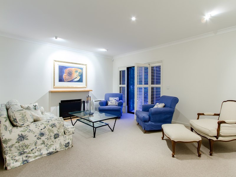 50 Baty Street, St Lucia QLD 4067