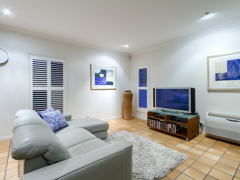 50 Baty Street, St Lucia QLD 4067