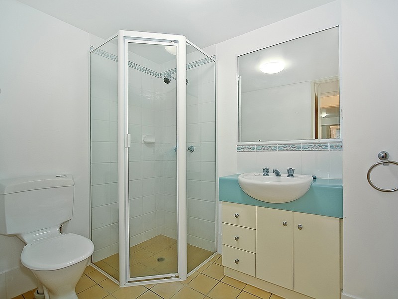 1/165 Sydney Street, New Farm QLD 4005