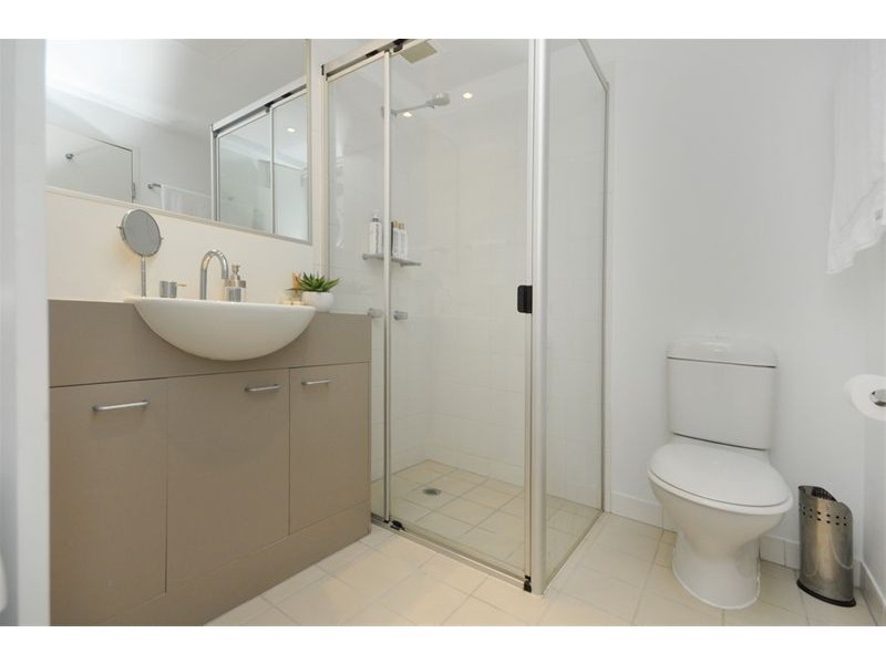 213/71 Beeston Street, Teneriffe QLD 4005