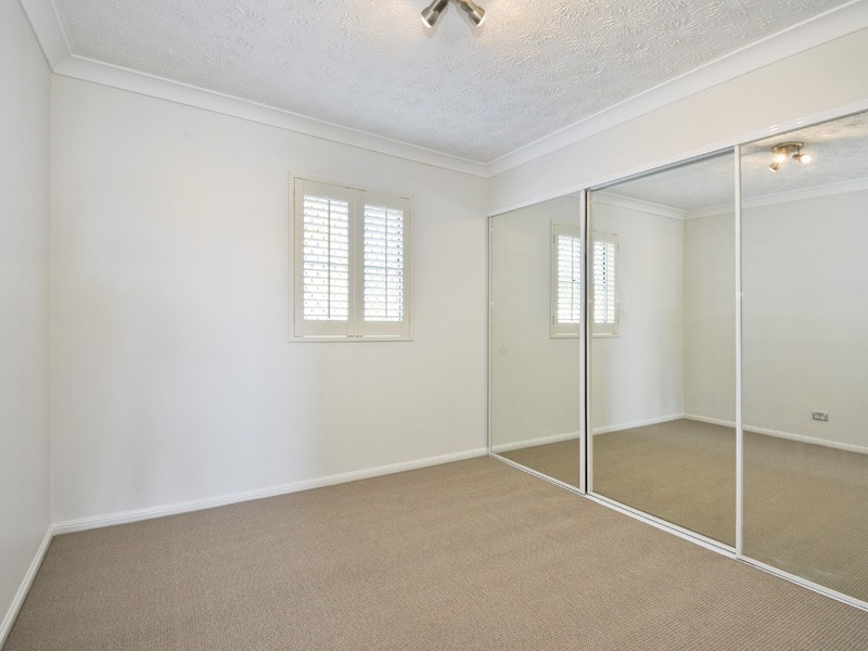 7/92-96 Norman Crescent, Norman Park QLD 4170