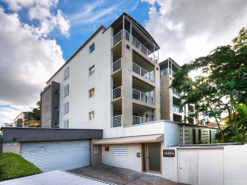 7/92-96 Norman Crescent, Norman Park QLD 4170