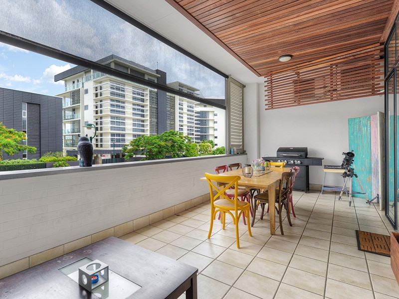 103/24 Macquarie Street, Teneriffe QLD 4005