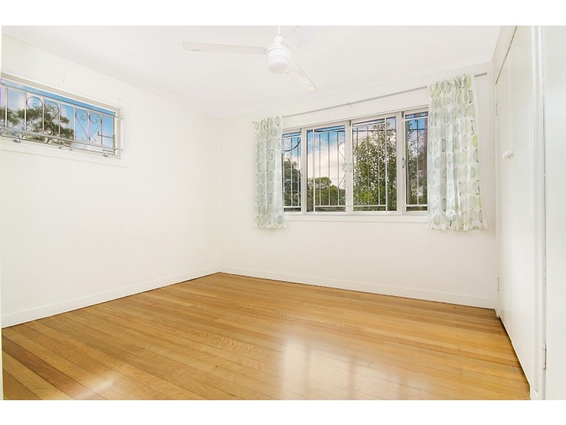 11 Waitara Street, Chermside West QLD 4032