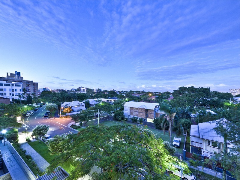 4F/172 Oxlade Drive, New Farm QLD 4005