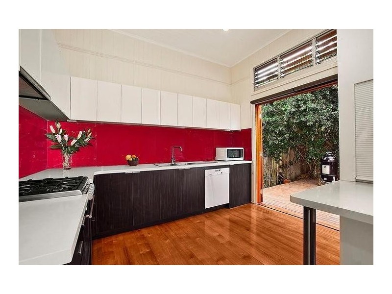 60 CLAY STREET, New Farm QLD 4005