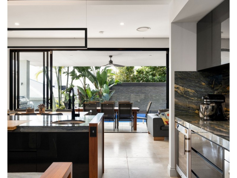 22 Davidson Terrace, Teneriffe QLD 4005