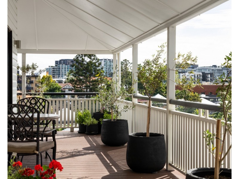 22 Davidson Terrace, Teneriffe QLD 4005