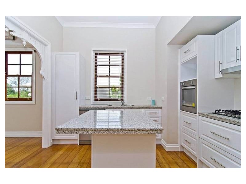 57 Tenth Avenue, Kedron QLD 4031