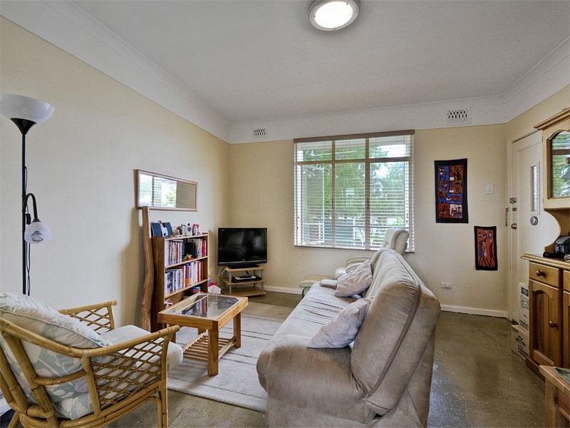 4/17 ELYSTAN ROAD, New Farm QLD 4005