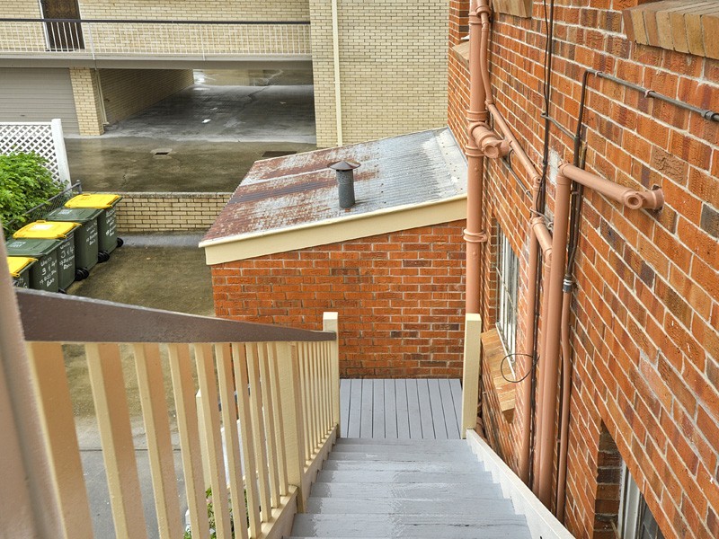 4/17 ELYSTAN ROAD, New Farm QLD 4005