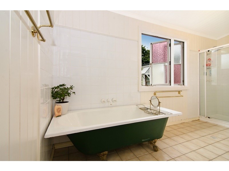 47 Tenth Avenue, Kedron QLD 4031