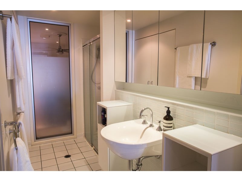 232/64 Macquarie Street, Teneriffe QLD 4005