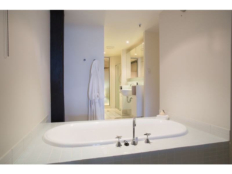 232/64 Macquarie Street, Teneriffe QLD 4005