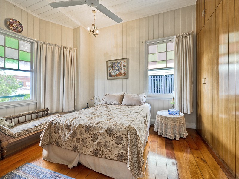 23 CHERMSIDE STREET, New Farm QLD 4005