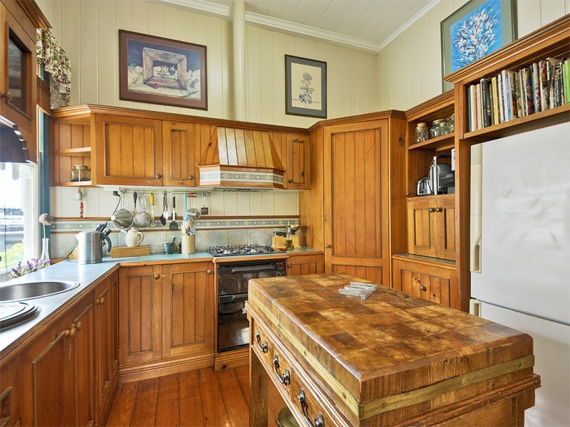 23 CHERMSIDE STREET, New Farm QLD 4005