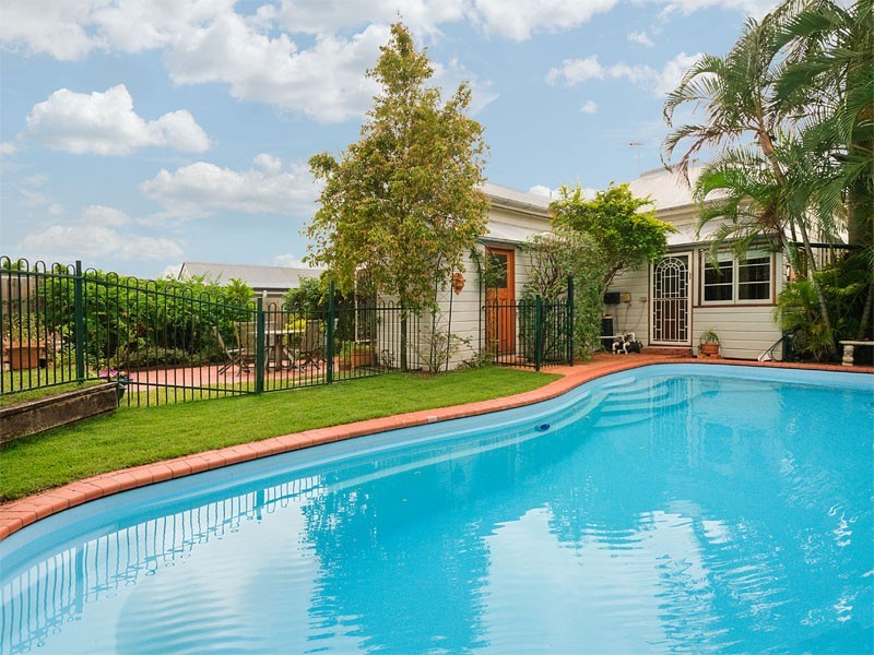 23 CHERMSIDE STREET, New Farm QLD 4005