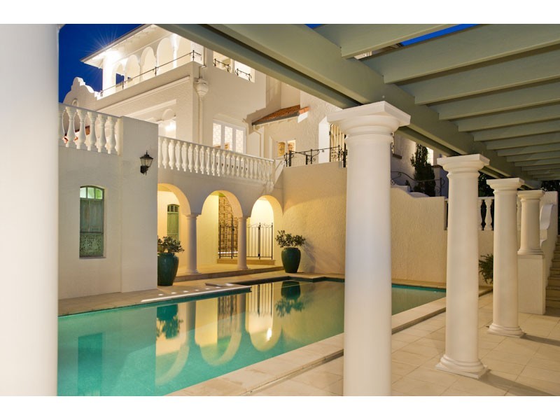 33 Markwell Street, Hamilton QLD 4007