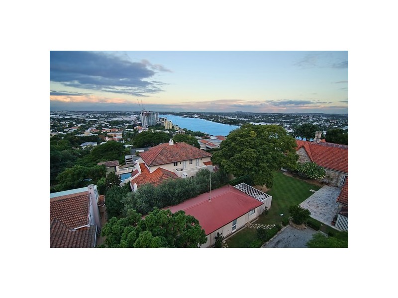 33 Markwell Street, Hamilton QLD 4007