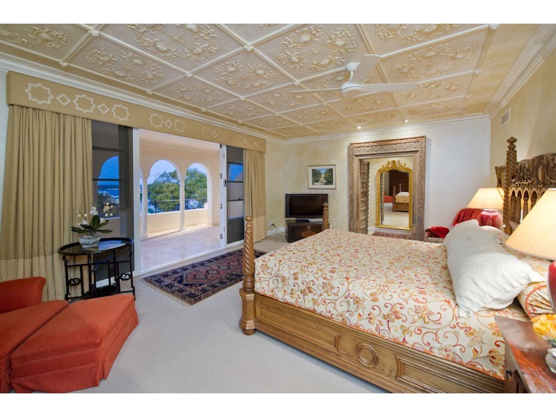 33 Markwell Street, Hamilton QLD 4007