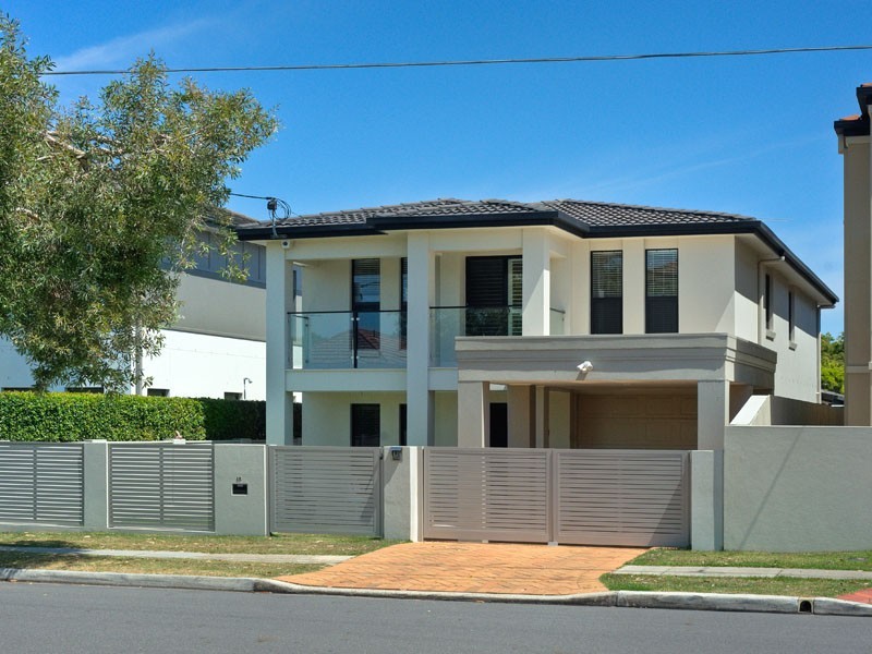 18 Bowman Street, Hendra QLD 4011