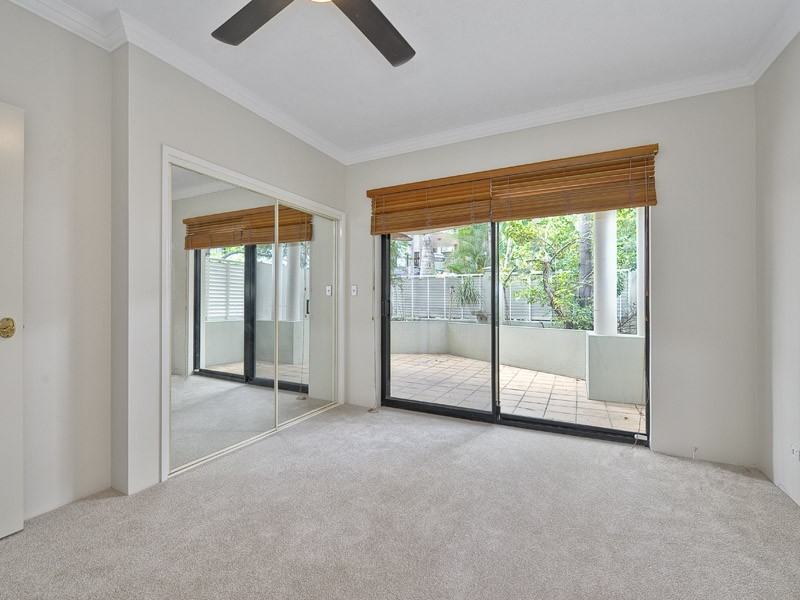 4/159 SYDNEY ST, New Farm QLD 4005