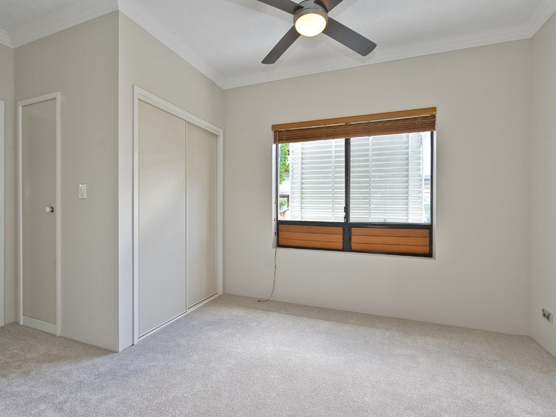 4/159 SYDNEY ST, New Farm QLD 4005