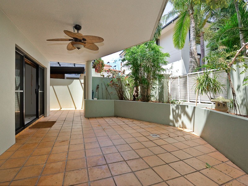 4/159 SYDNEY ST, New Farm QLD 4005