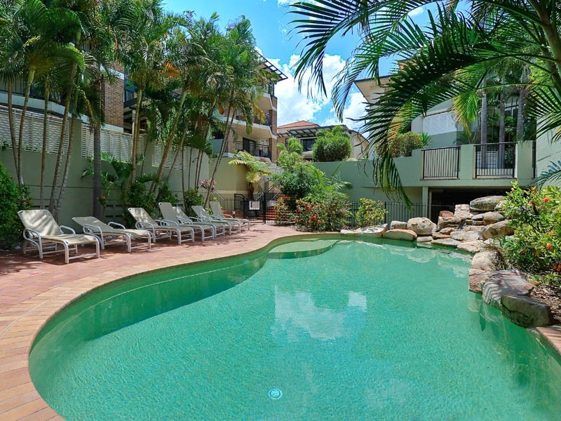 4/159 SYDNEY ST, New Farm QLD 4005