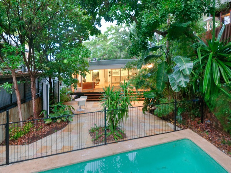 10 MACKELLAR STREET, New Farm QLD 4005