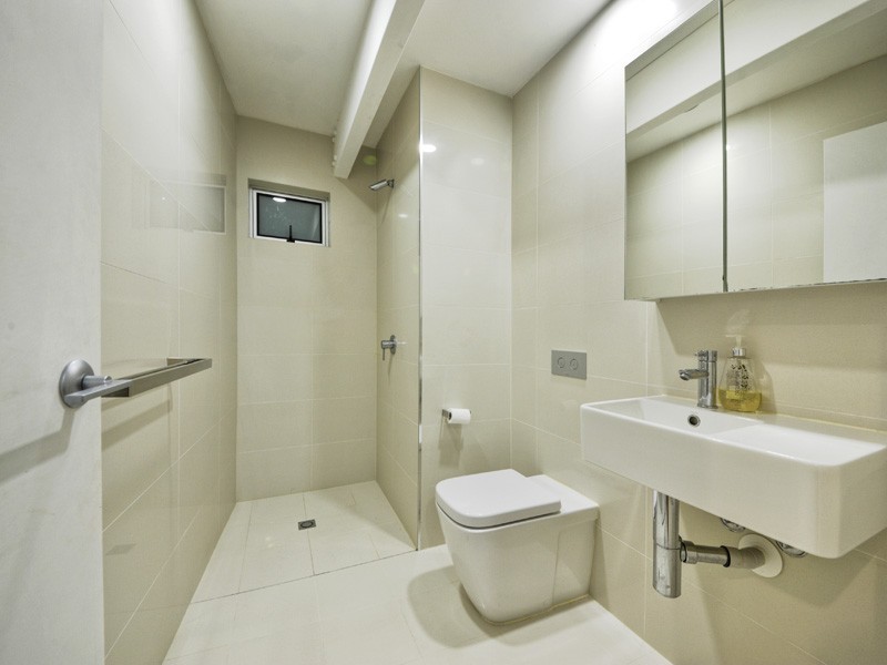 10 MACKELLAR STREET, New Farm QLD 4005