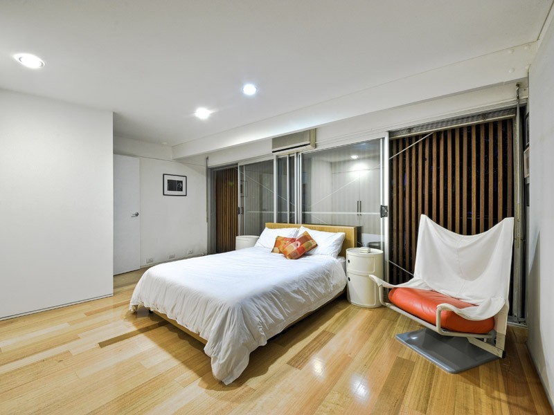 10 MACKELLAR STREET, New Farm QLD 4005