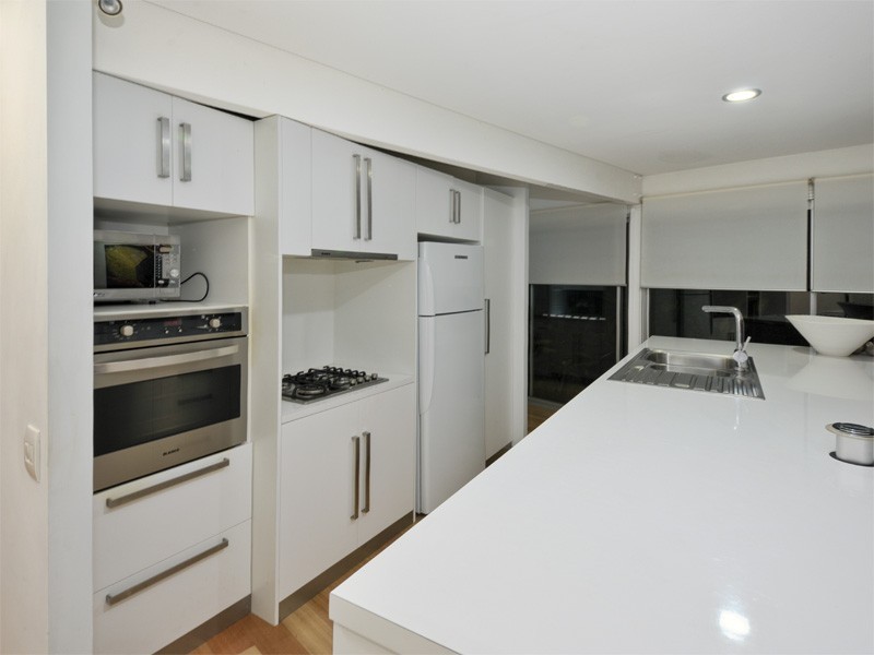 10 MACKELLAR STREET, New Farm QLD 4005